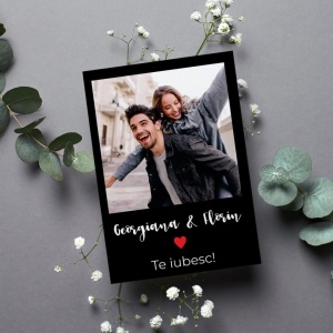 Magnet negru personalizat cu o fotografie si text
