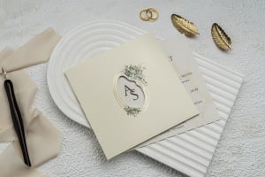 Invitatie de nunta, cu ambalaj galben deschis, 148x148mm – 9334,1,Creativ.ro