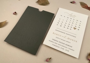 Invitatie de nunta cu calendar si inima aurie – 12275,3,Creativ.ro