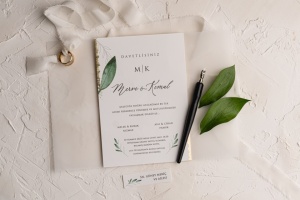 Invitatie de nunta cu frunze, ambalaj din hartie de calc, 135x193mm – 9206,1,Creativ.ro