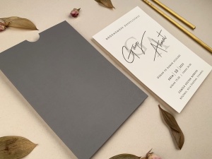 Invitatie nunta minimalista cu plic gri si initiale suprapuse - 12286,2,Creativ.ro