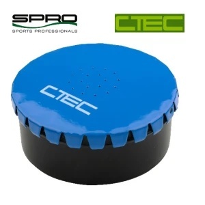 Cutie metalica cu click pentru viermi SPRO C-Tec (85x35 mm)