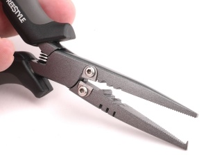 Cleste Multifunctional SPRO Freestyle cu husa + carabina - Img 2