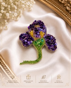 Royal Iris – Broșă Handmade cu Cristale