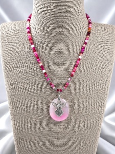 Angel Blush – Colier cu Agate Roz și pandantiv înger
