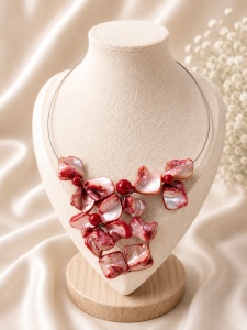 Colier Red