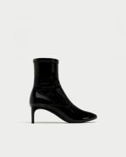 Zara Crismas
