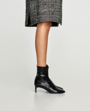 Zara Crismas - Img 3