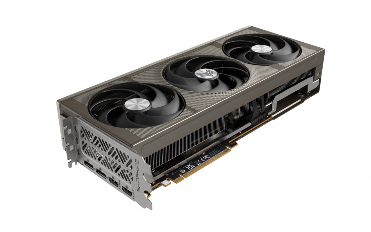 Sapp NITRO+ AMD RD RX 9070 XT GAM OC 16G - 4 | YEO