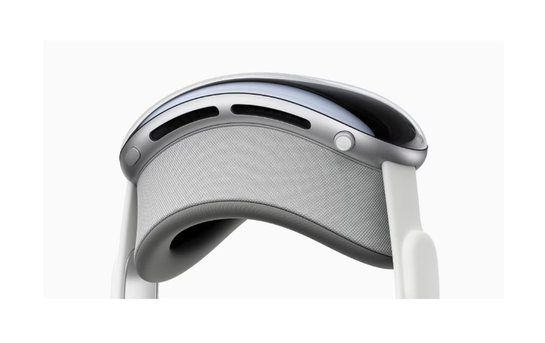 Apple Vision Pro - 1TB - 1 | YEO