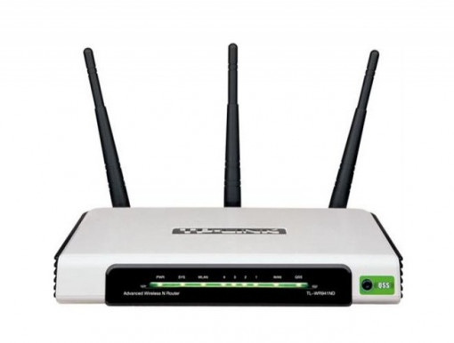 Router 4 port-uri wireless 300mb/s tp-link tl-wr940n, 3 antene fixe