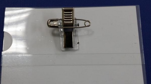 Ecuson orizontal cu ac și clips, plastic, 110x70 mm, transparent
