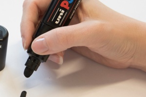 Marker UNI Posca PC-7M, vârf rotund, 4.5-5.5mm3