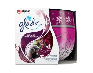 Lumânare parfumată Glade Radiant Fresh Berries, 108g