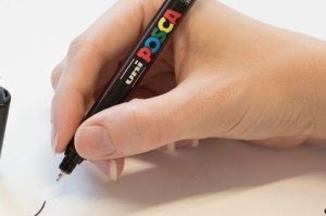 Marker UNI Posca PC-1MR, vârf fin metalic, 0.7mm3