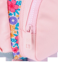 Rucsac grădiniță Oxford Flowers, 1 compartiment, 23 x 31 x 12 cm, compatibil format A4, buzunar frontal cu fermoar, buzunare laterale cu elastic, bareta torace reglabilă, mâner, etichetă nume, cutie snack izotermă, poliester reciclat, culoare roz2