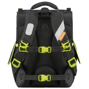 Ghiozdan neechipat Nature Quest Pro, dimensiune 35 x 31 x 19 cm, motiv Level Up2
