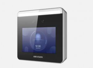 Terminal access control cu face recognition Hikvision DS-K1T331, alerta de purtare a mastilor de protectie