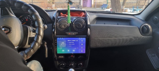 Navigatie Android Dacia Duster 2014-2018