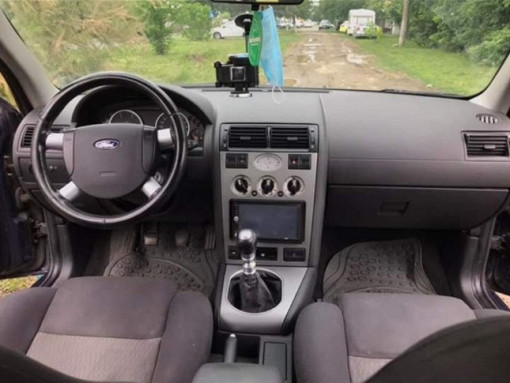 Player Mp5 Ford Transit