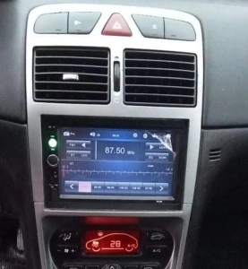 Player Mp5 Peugeot 307