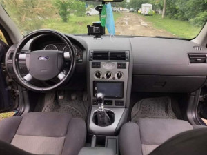 Player Mp5 Ford Transit