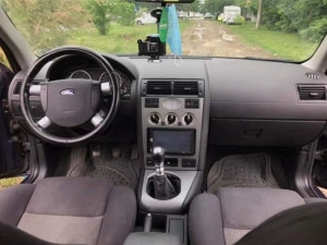 Player Mp5 Ford Transit