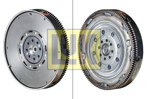 Volanta AUDI A8 D2 (1994-2002) 2.5 TDI LUK 415 0078 10