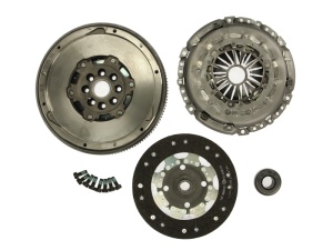Kit ambreiaj si volanta PEUGEOT 407 2.0 HDi LUK 600 0140 00