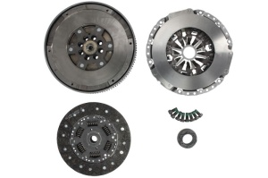 Kit ambreiaj si volanta VW PASSAT B5.5 2.5 TDI LUK 600 0221 00