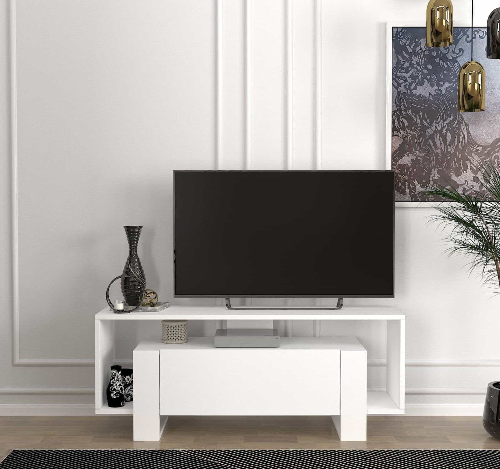 2. Stilul clasic în designul interior - cum poți amenaja un spațiu în stilul clasic- comoda alba, televizor-min Stilul clasic - caracteristicile sale în designul interior. Cum poți amenaja un spațiu în stilul clasic?, 11,