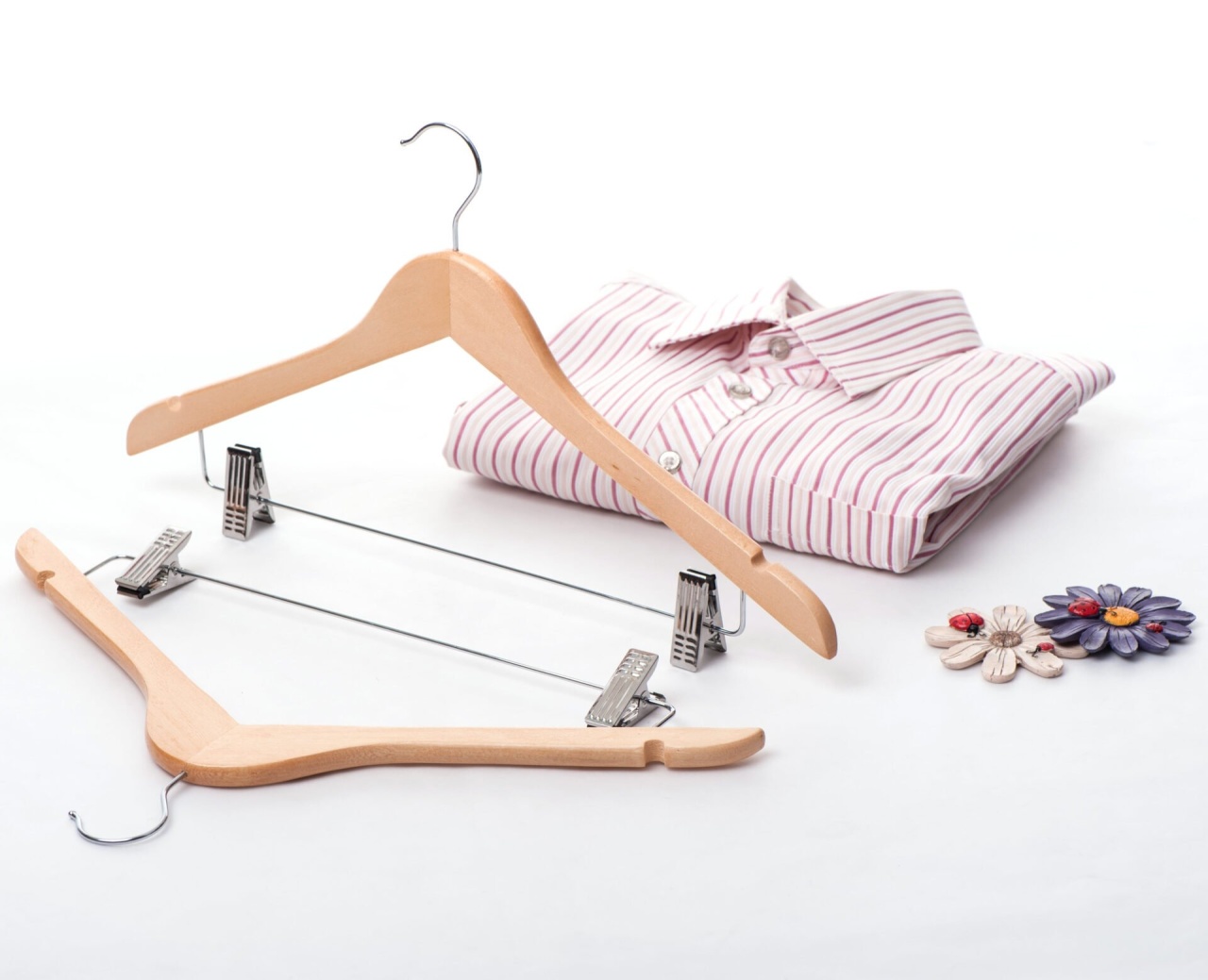 Umeraș din lemn de artar cu clipsuri de metal, Natur, 1 bucata - imagine 2