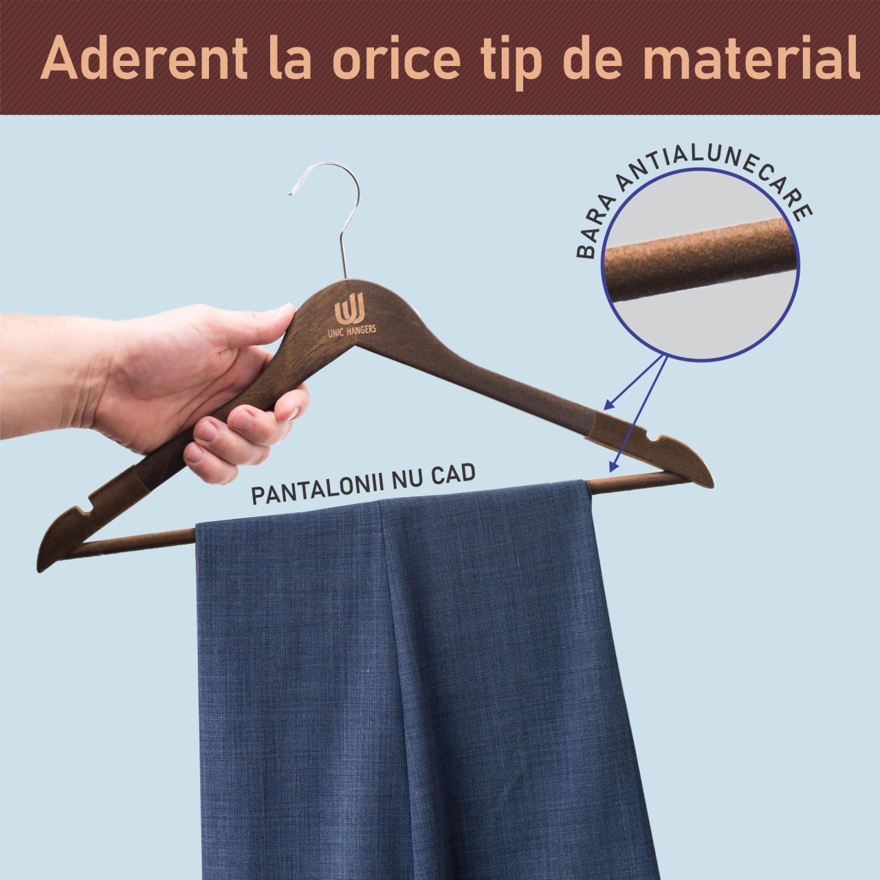 Umeraș din lemn cu margini de catifea, Vintage, 1 bucata - imagine 3