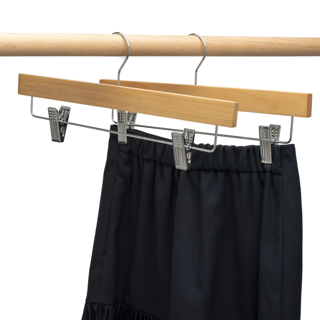 Umeraș din lemn cu clipsuri metalice, pentru pantaloni, Natur, 1 bucata - imagine 2