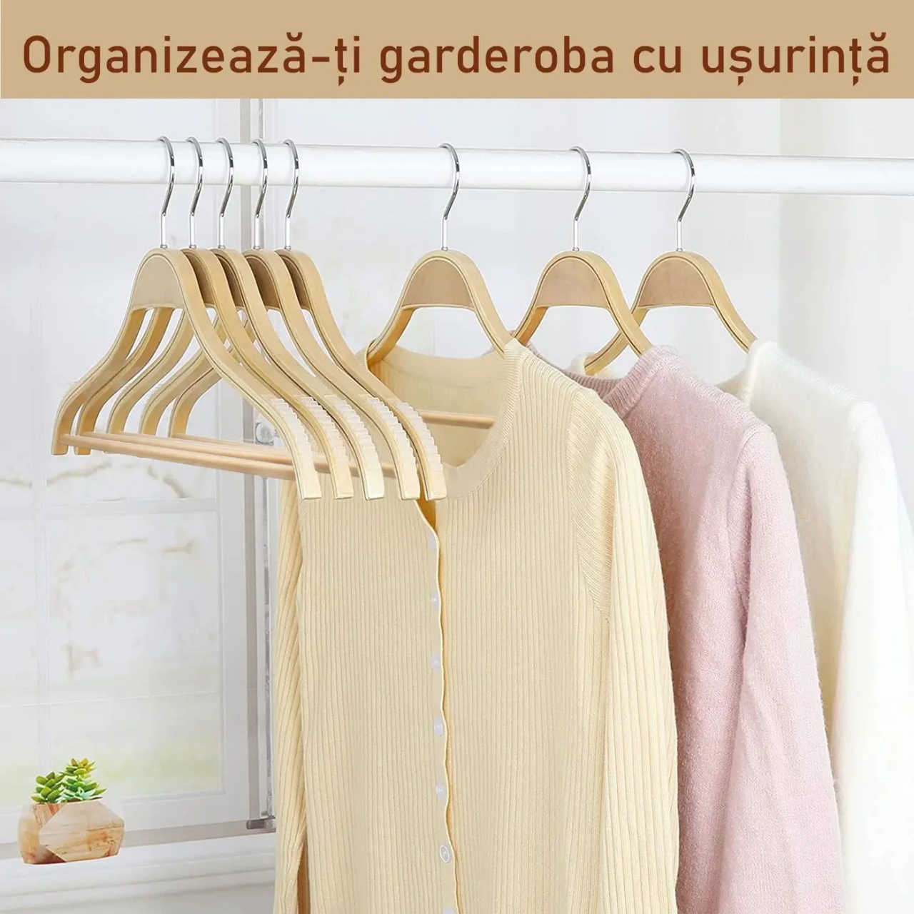 Umeraș din lemn cu margini de cauciuc anti-alunecare, pentru tricouri și bară pentru pantaloni, Natur, 1 bucata - imagine 7