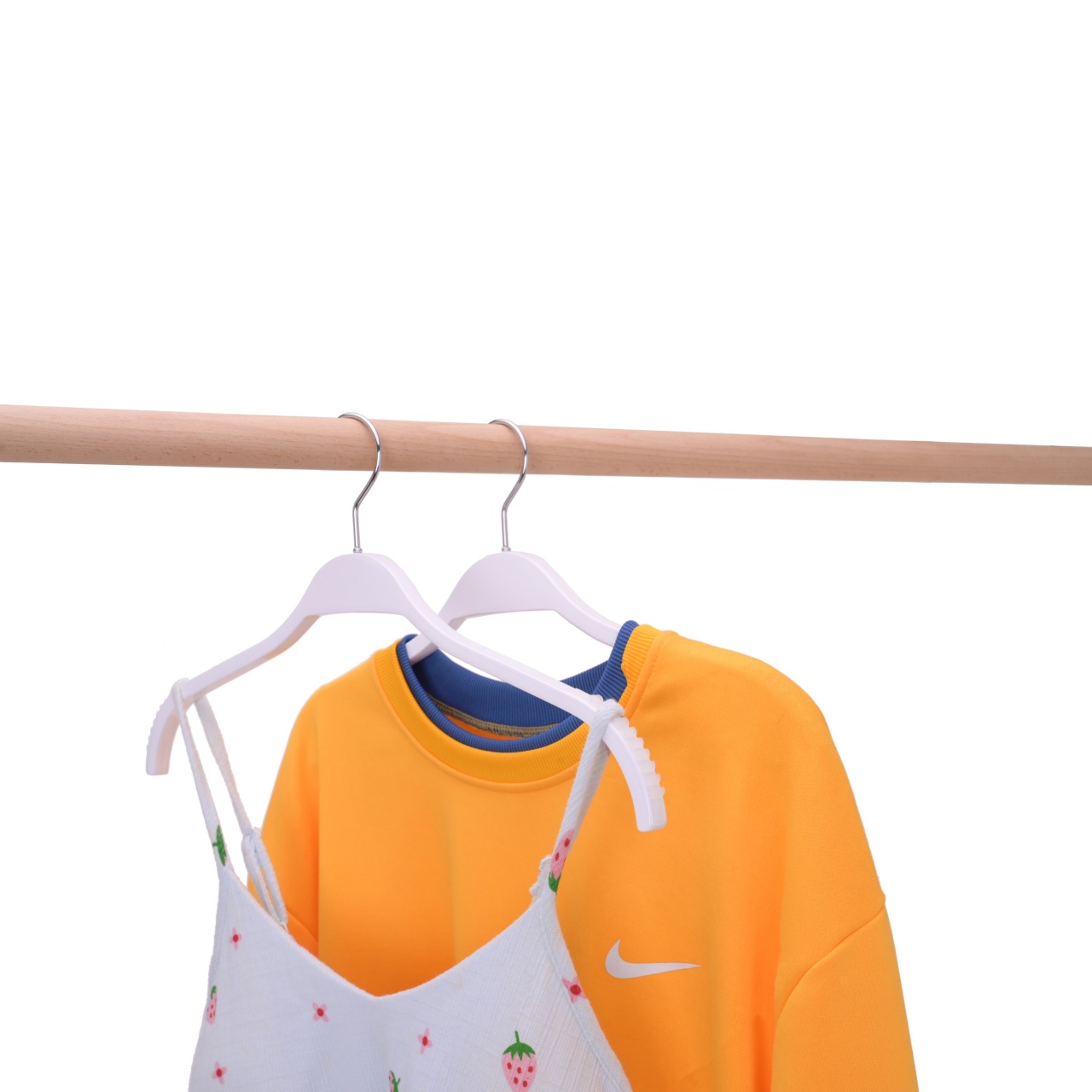 Umeraș din lemn, cu margini de cauciuc anti-alunecare si design modern, Alb, 1 bucata - imagine 3