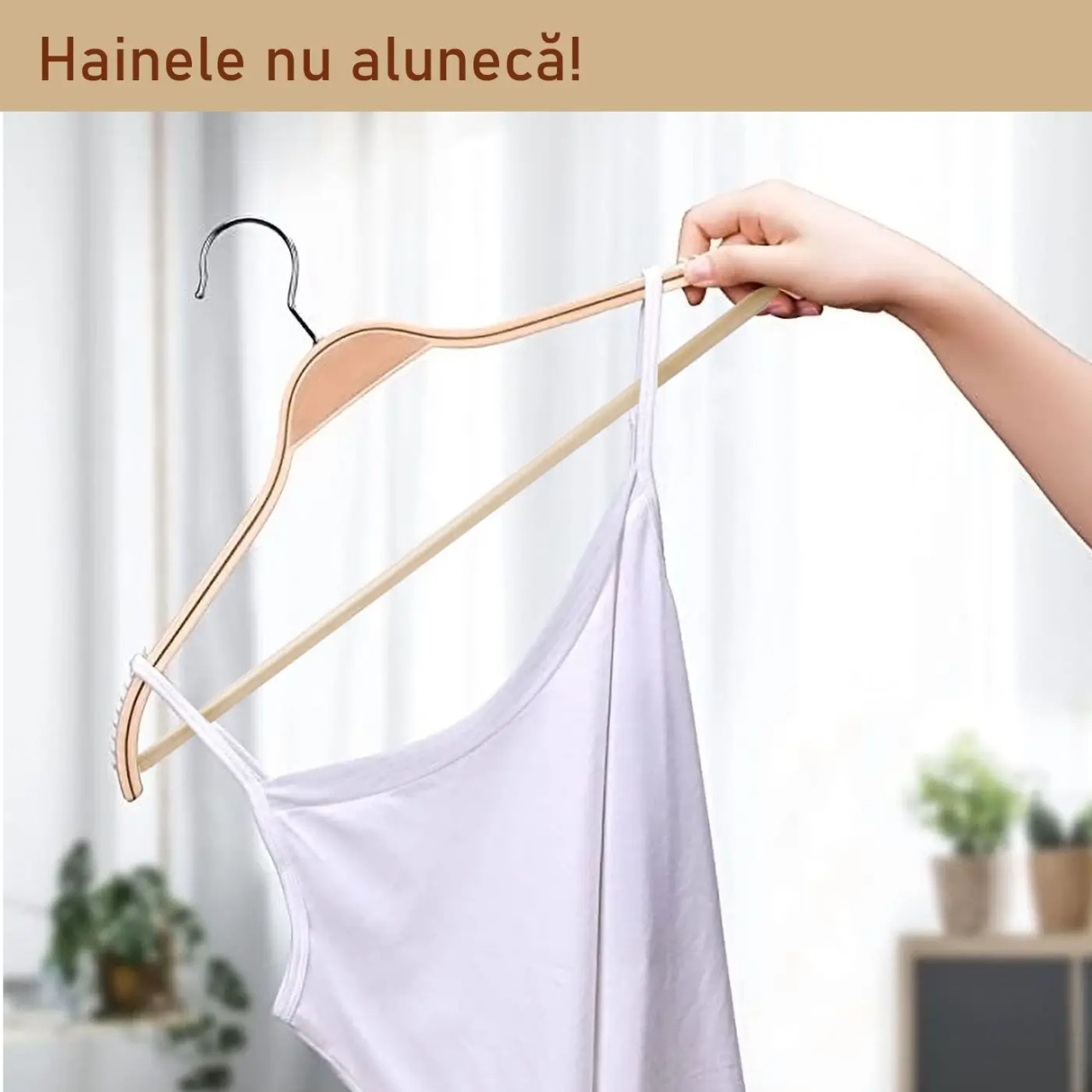 Umeraș din lemn cu margini de cauciuc anti-alunecare, pentru tricouri și bară pentru pantaloni, Natur, 1 bucata - imagine 2