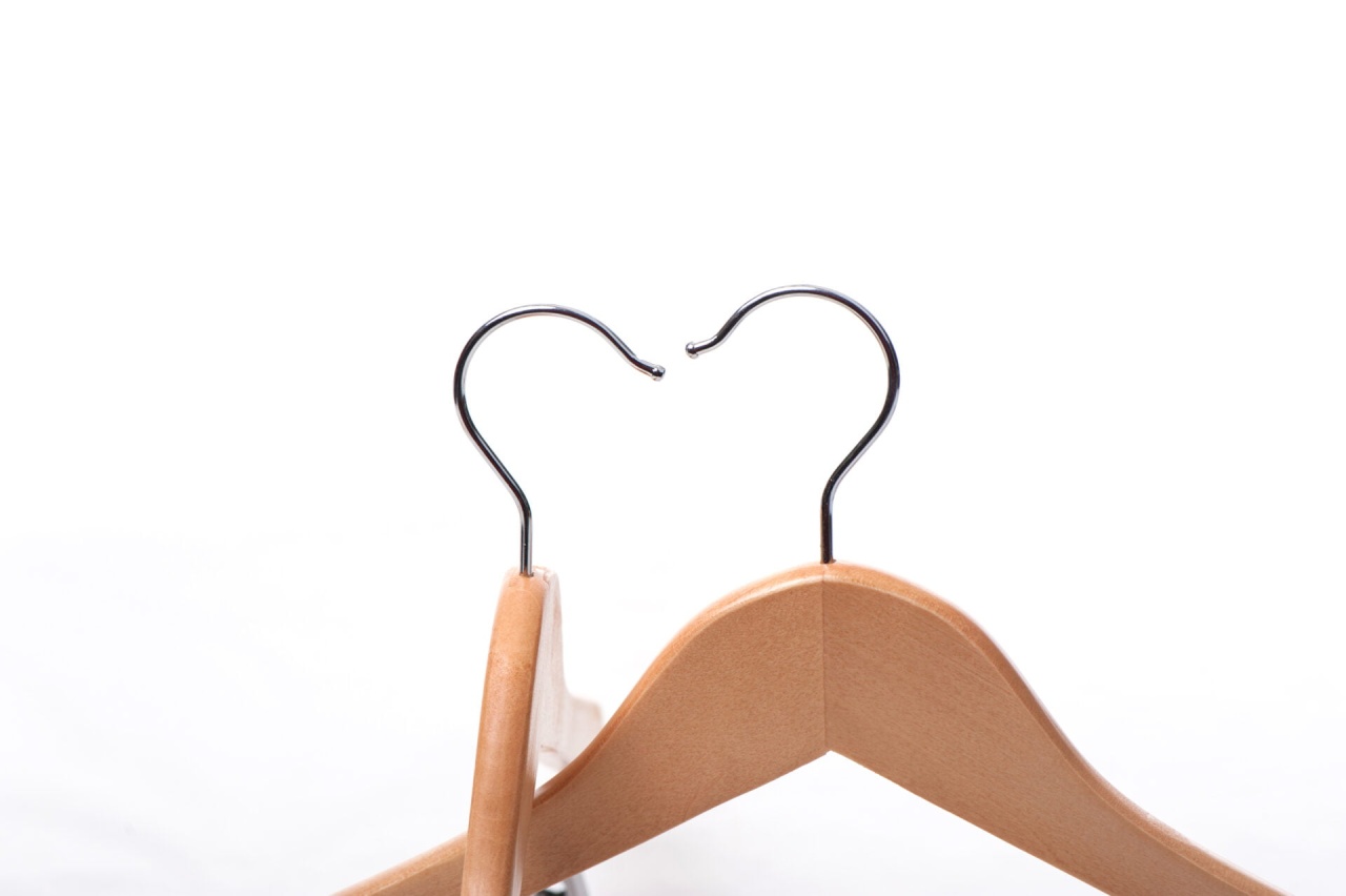 Umeraș din lemn de artar cu clipsuri de metal, Natur, 1 bucata - imagine 5