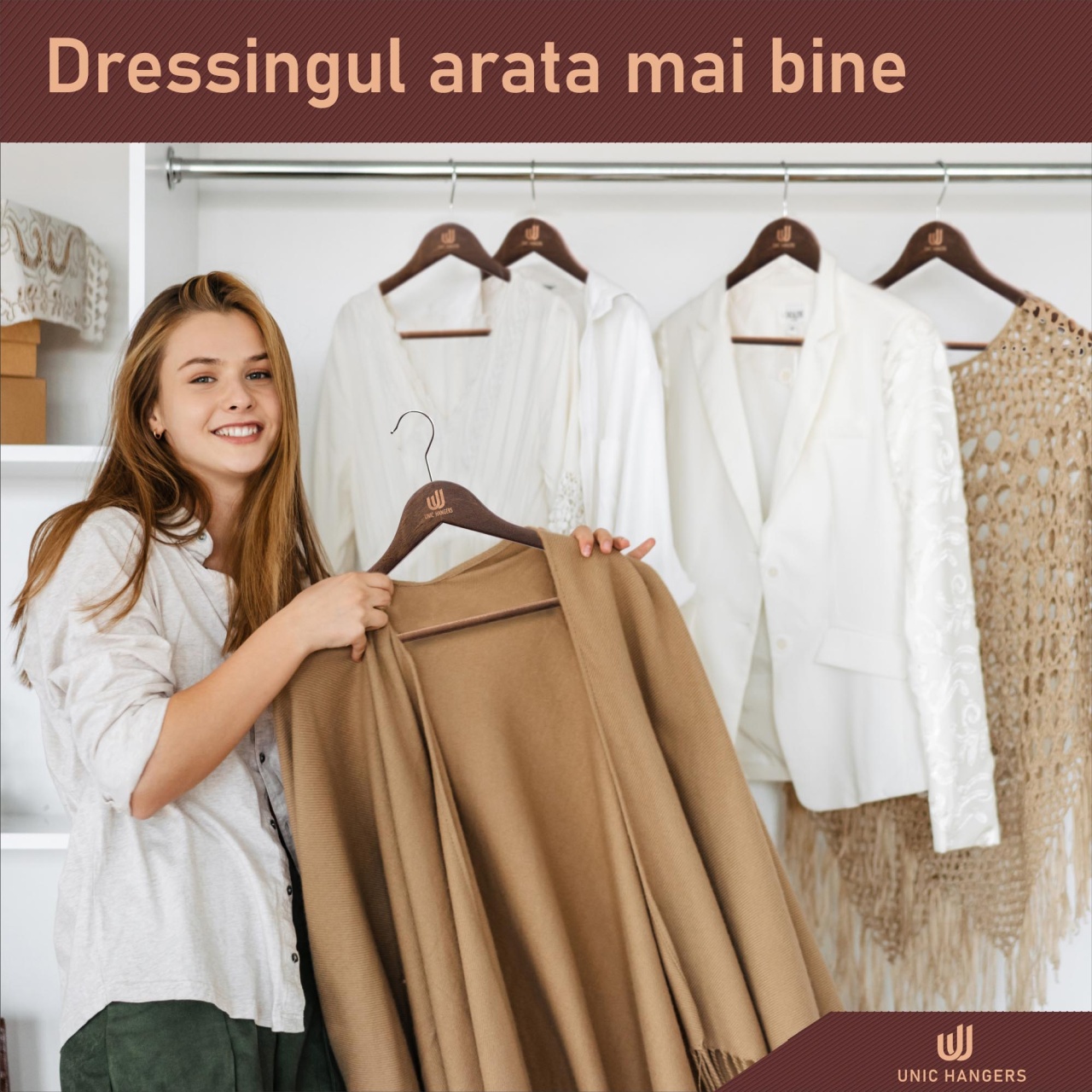 Umeraș din lemn cu margini de catifea, Vintage, 1 bucata - imagine 6