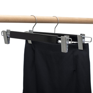 Umeraș din lemn cu clipsuri metalice, pentru pantaloni, Negru, 1 bucata - Img 2