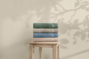 Set prosoape de fata 4 bucati, Elegant Design, UnicUtil, Multicolor - Img 1