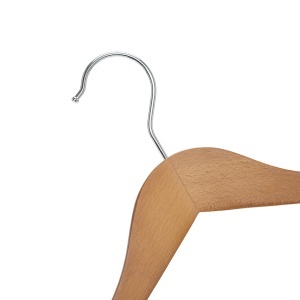 Umeraș de lux din lemn de fag cu umeri lați și design modern, pentru Costum/Tricouri, Natur, 1 bucata - Img 6