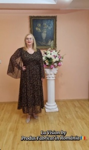 Rochie lunga din voal imprimeu animal print in clos cu maneci despicate