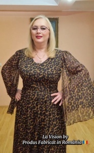 Rochie lunga din voal imprimeu animal print in clos cu maneci despicate - Img 3