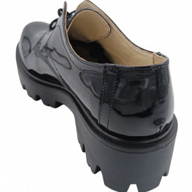 Pantofi oxford dama, piele natura lacuita, talpa usoara, crampoane, negru, SANDALI