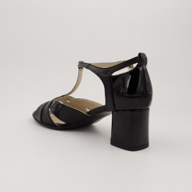 Sandale dama eleganti, varf decupat, piele naturala, toc gros, negru lacuit box, Sandali