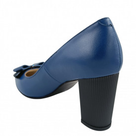 Pantofi dama eleganti, piele naturala, funda imprimeu flori albastre, toc mediu gros striati, albastru, Sandali
