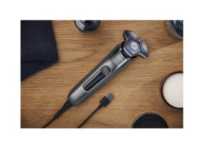 Aparat de barbierit PHILIPS Shaver Seria 5000 S5887/10, barbierit umed/uscat, tehnologie SkinIQ, fara fir, capete flexibile 360°, display LED, senzor Power Adapt, lame auto-ascutire, lama de tuns integrata, 60 min, husa, Gri carbon - Img 3