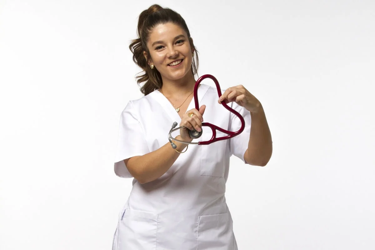 Istoria uniformelor medicale din Antichitate și până astăzi