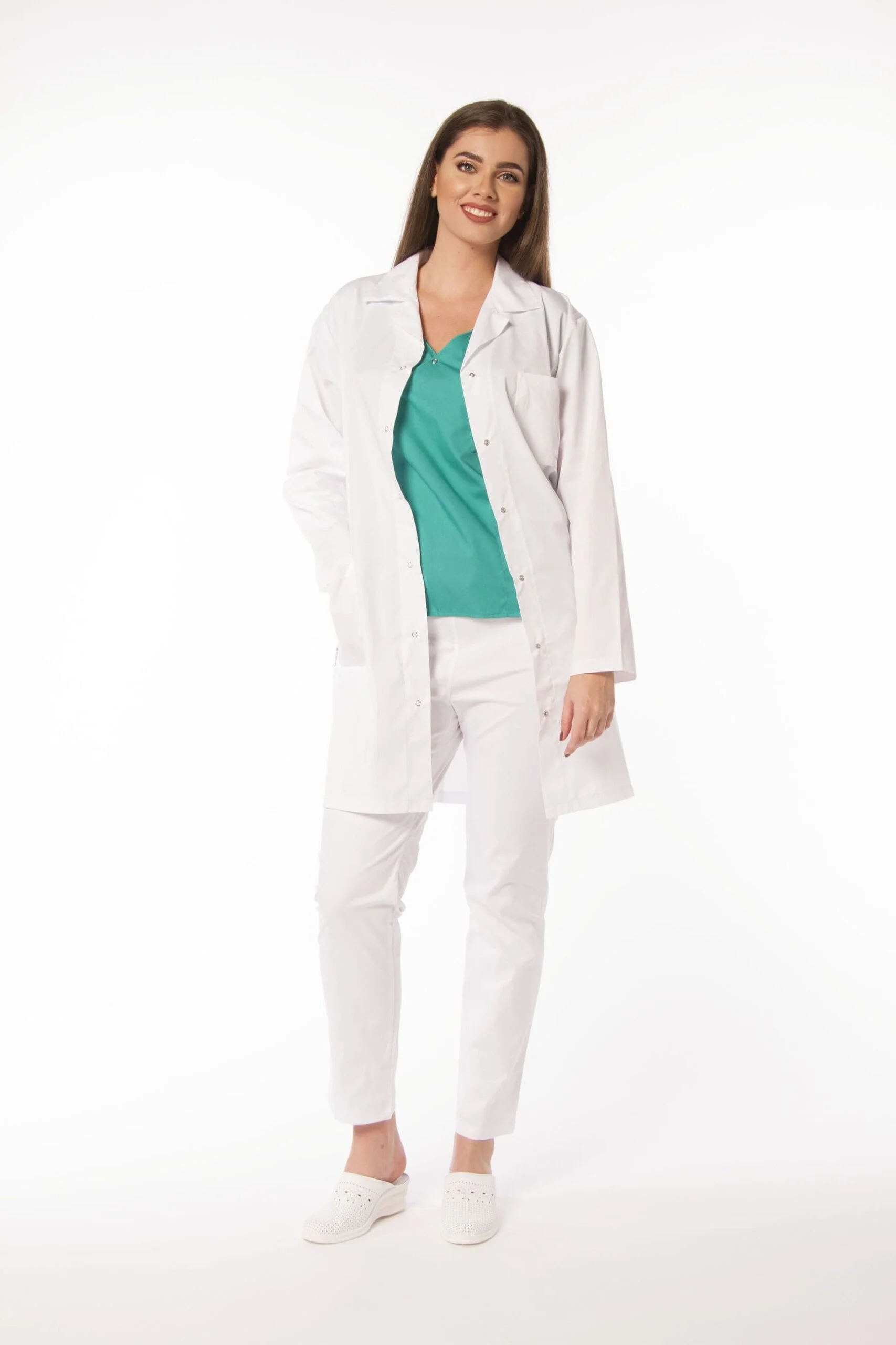 1. Ce face un chirurg - medic, uniformă medicală, pantaloni medicali albi, bluză medicală verde, halat medical alb, pantofi albi